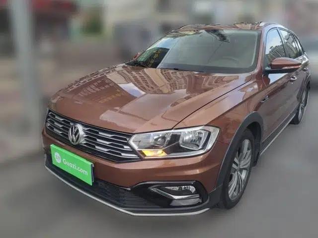 Volkswagen C-TREK 2017 1.6L Automatic Luxury Model