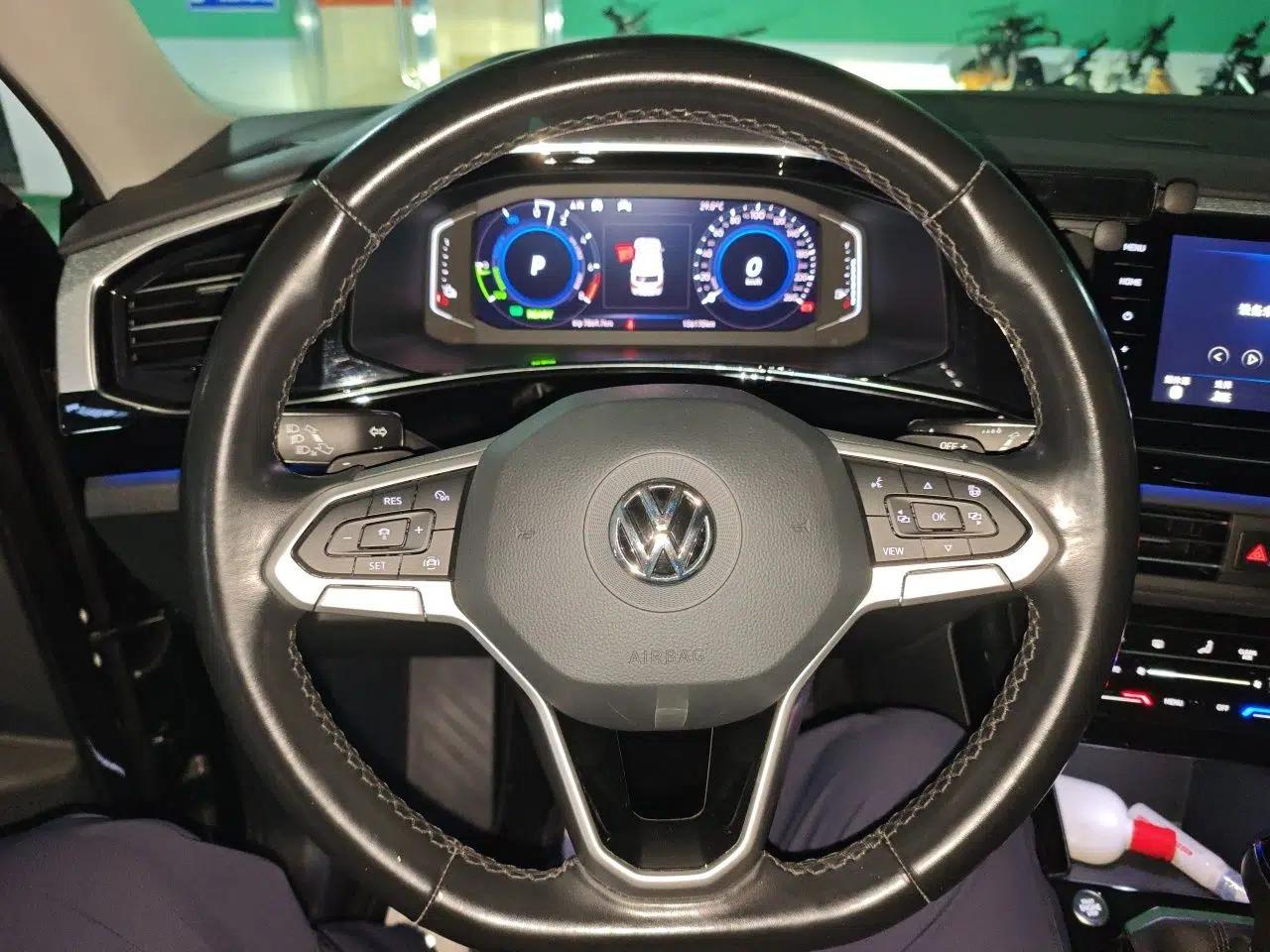 Volkswagen Tayron GTE Plug-in Hybrid 2020 1.4T Luxury Model — миниатюра 11