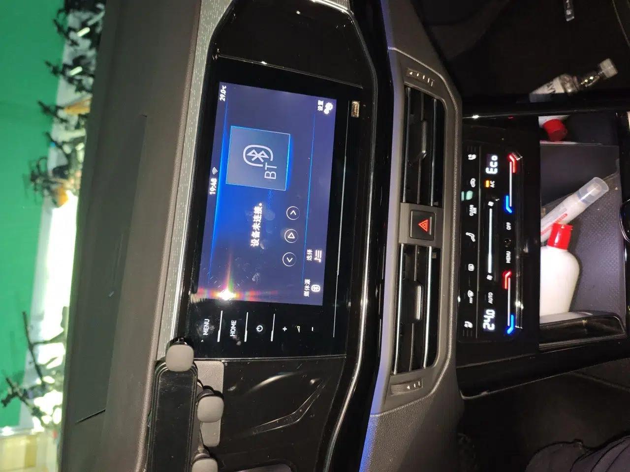 Volkswagen Tayron GTE Plug-in Hybrid 2020 1.4T Luxury Model — миниатюра 14