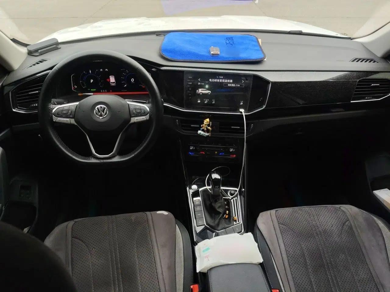 Volkswagen Tayron GTE Plug-in Hybrid 2020 1.4T Luxury Model — миниатюра 10