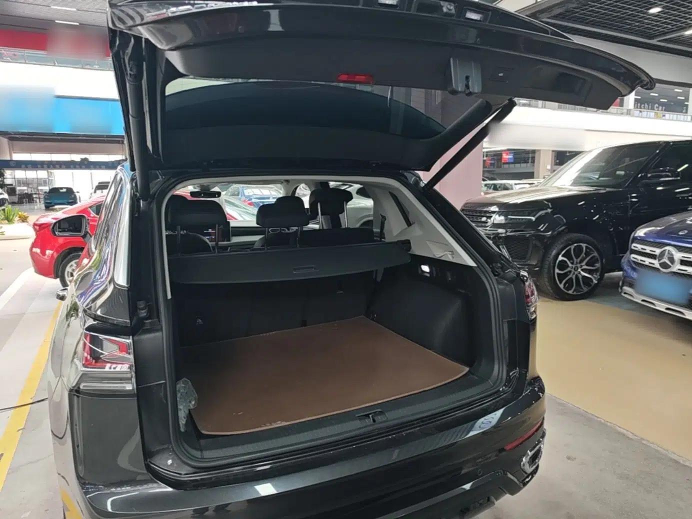 Volkswagen Tayron GTE Plug-in Hybrid 2023 280TSI Luxury Plus Advanced Edition — миниатюра 22