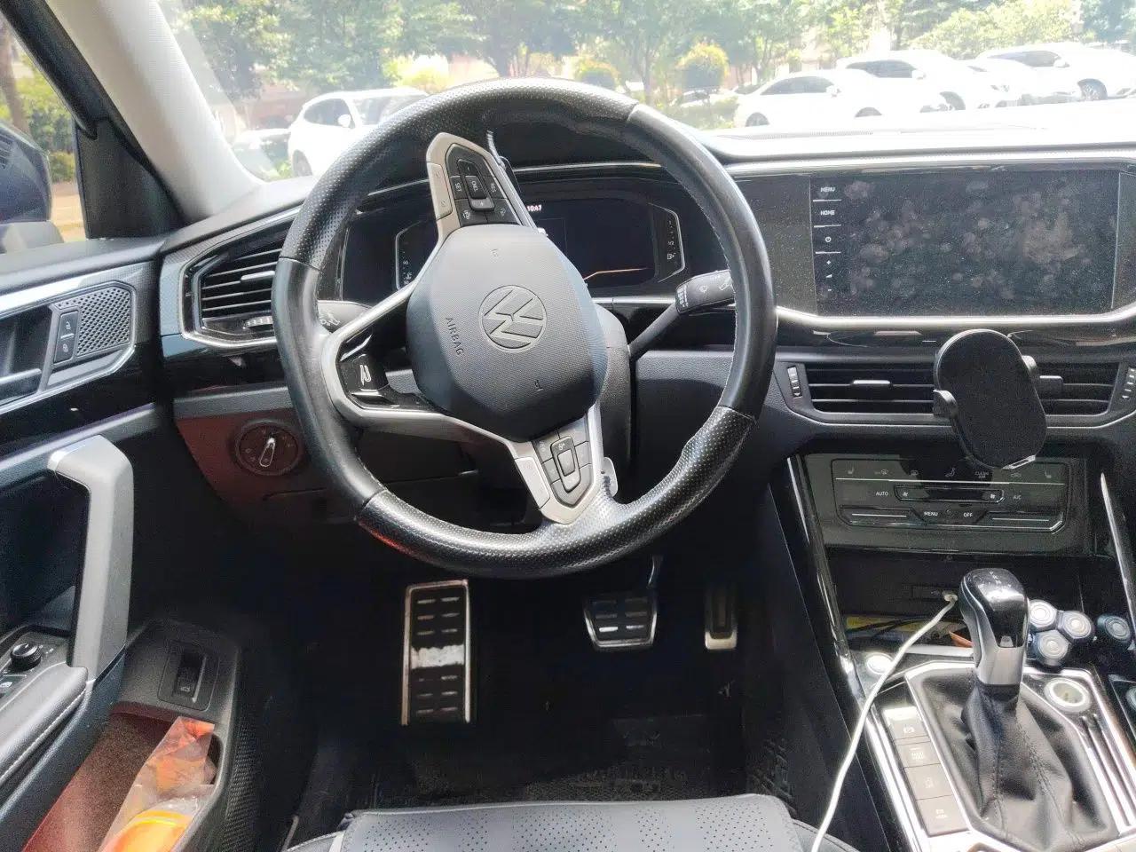 Volkswagen Tayron X 2020 330TSI Two-Wheel Drive Luxury Smart Connectivity Version — миниатюра 11