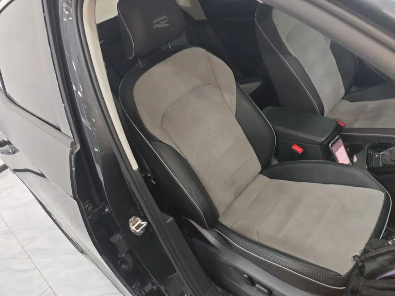 Volkswagen Tayron X 2020 330TSI Two-Wheel Drive Luxury Smart Connectivity Version — миниатюра 23