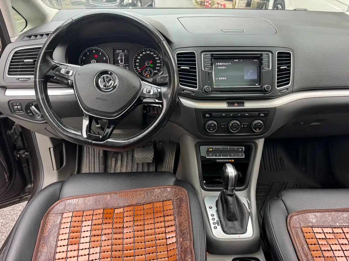 2016 Sharan 380TSI Comfort 7-seater — миниатюра 9