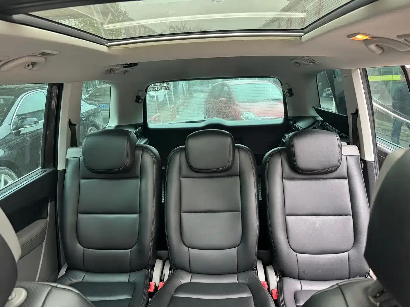 2016 Sharan 380TSI Comfort 7-seater — миниатюра 10