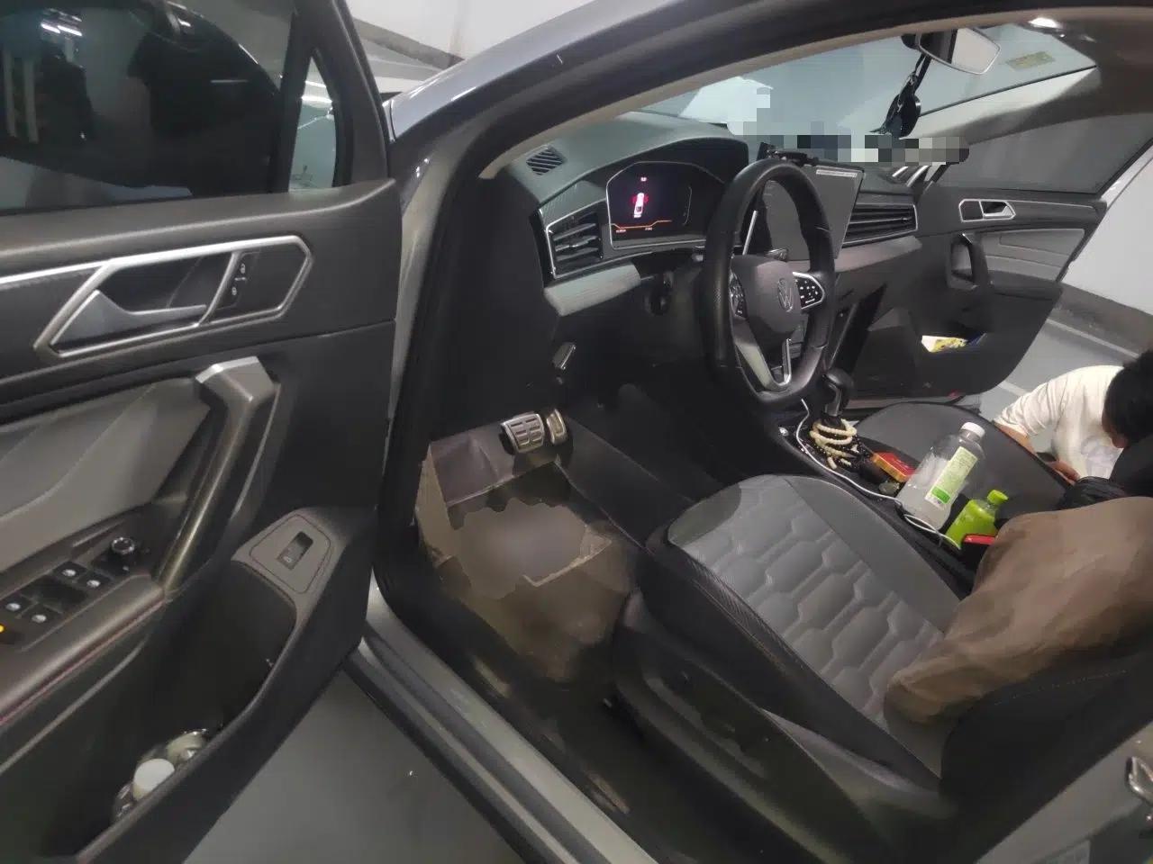 Volkswagen Tiguan X 2022 330TSI Two-Wheel-Drive Flagship Edition — миниатюра 17