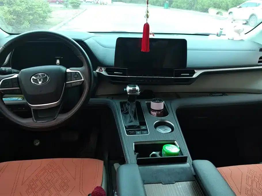 2024 Sienna 2.5L Hybrid Comfort Edition — миниатюра 12