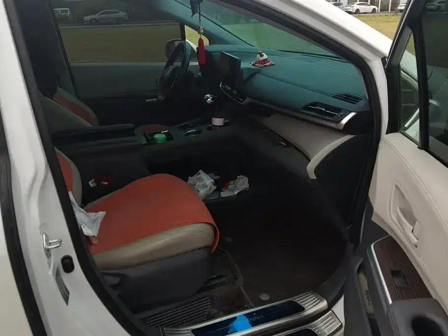 2024 Sienna 2.5L Hybrid Comfort Edition — миниатюра 8