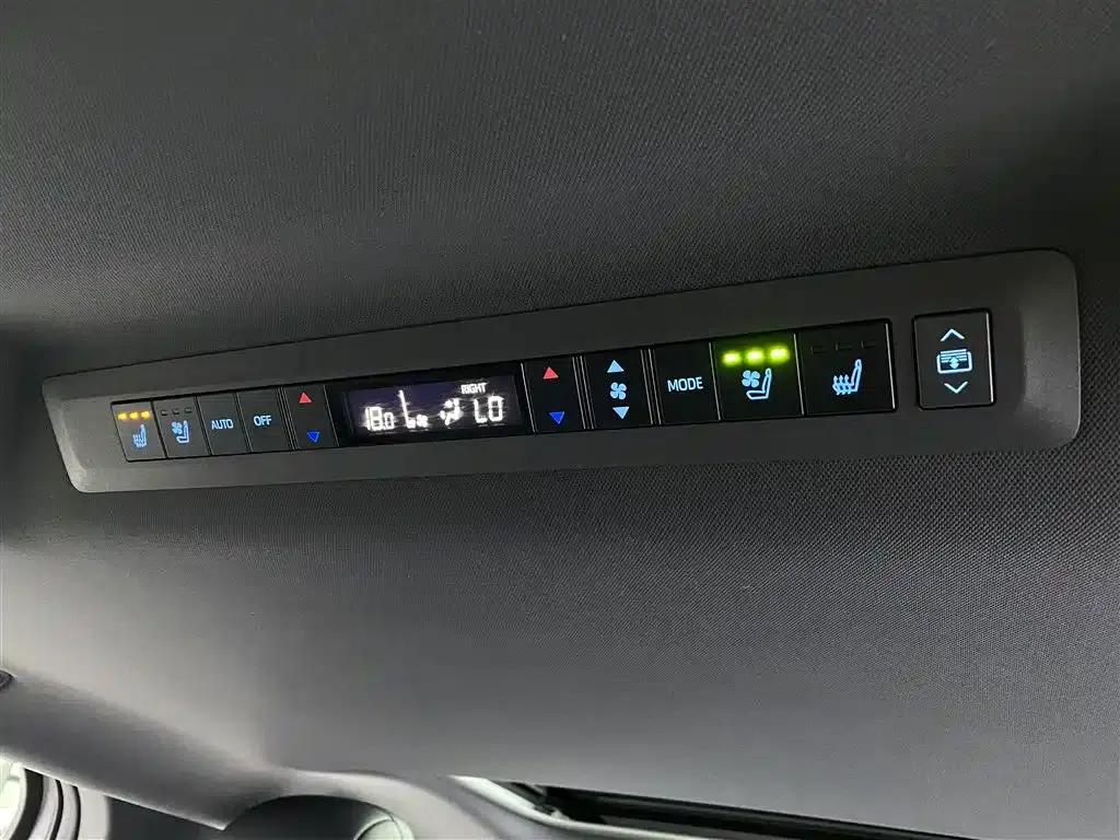 2021 Sienna 2.5L Hybrid Supreme Edition — миниатюра 21