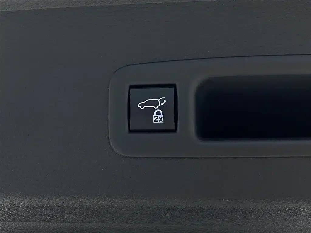 2021 Sienna 2.5L Hybrid Supreme Edition — миниатюра 30