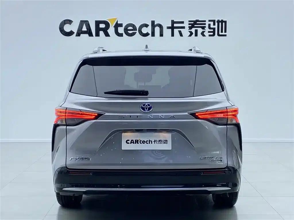 2021 Sienna 2.5L Hybrid Supreme Edition — миниатюра 4