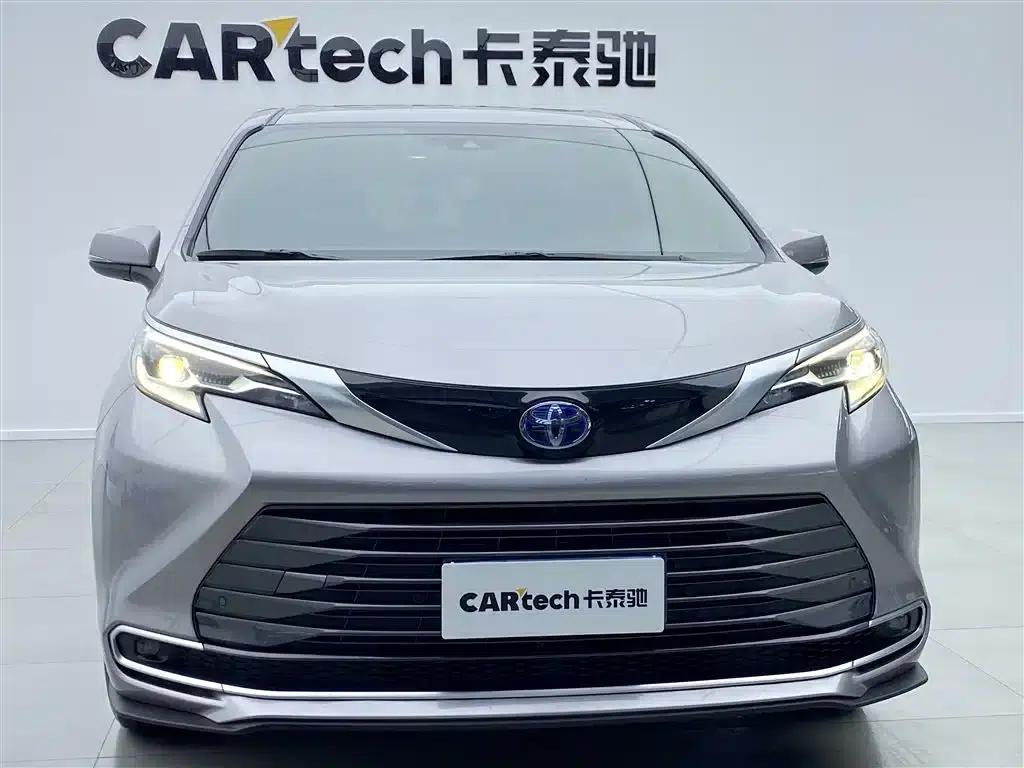 2021 Sienna 2.5L Hybrid Supreme Edition — миниатюра 35