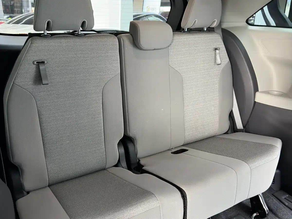 2023 Sienna 2.5L Hybrid Comfort Edition — миниатюра 24