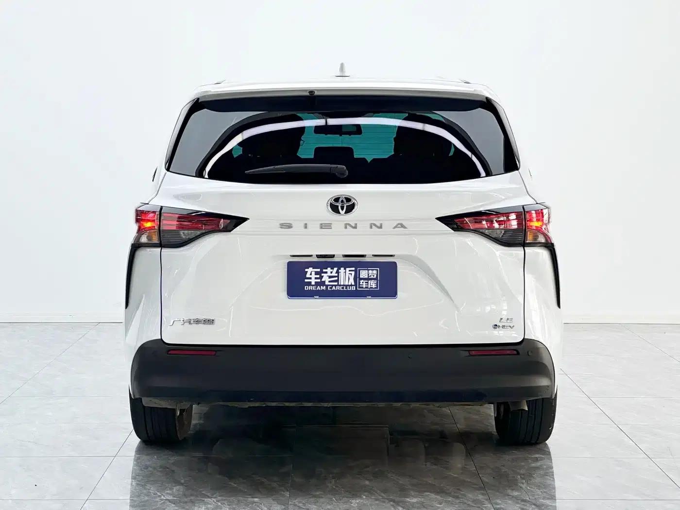 2023 Sienna 2.5L Hybrid Comfort Edition — миниатюра 5