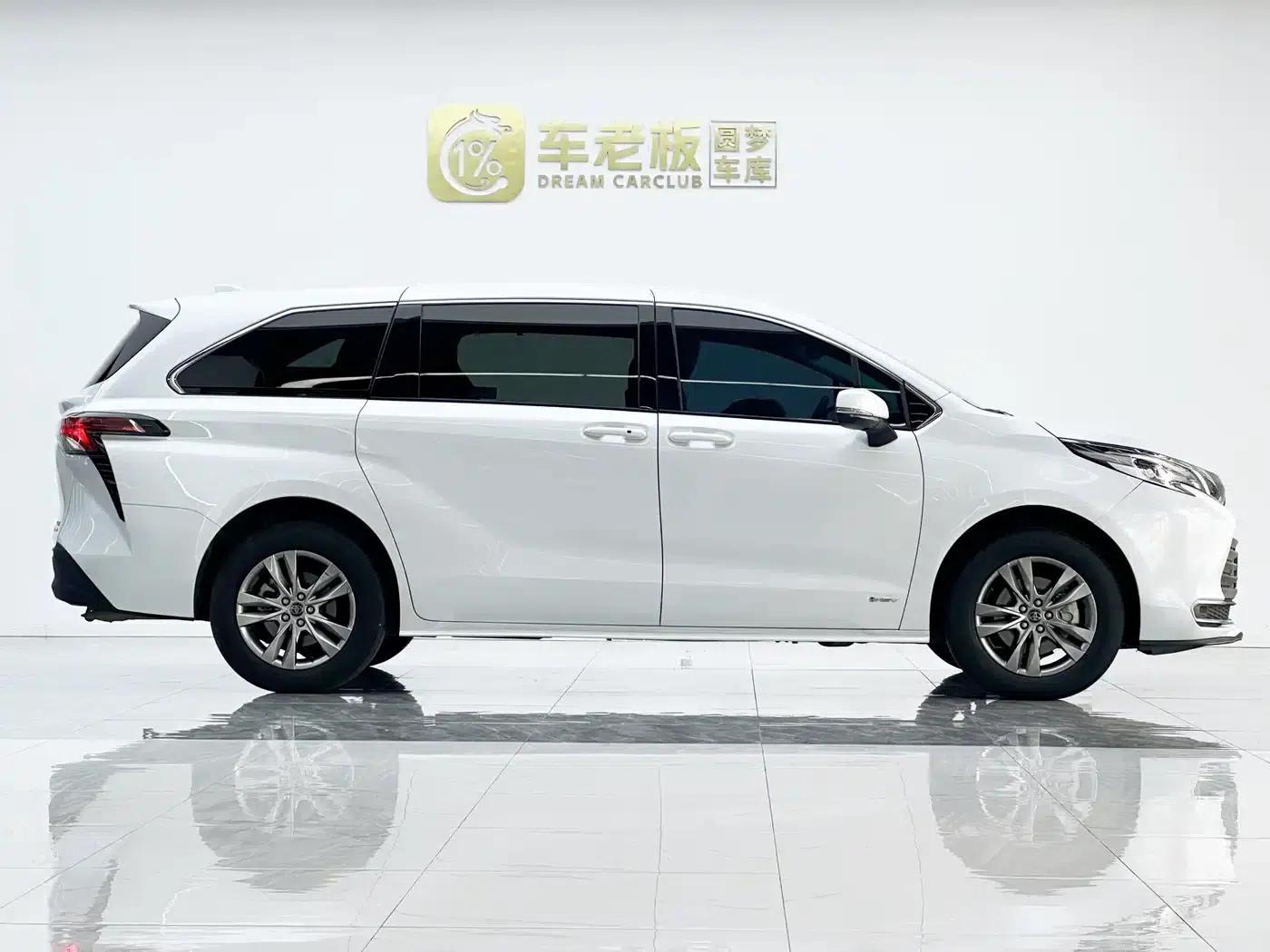 2023 Sienna 2.5L Hybrid Comfort Edition — миниатюра 7