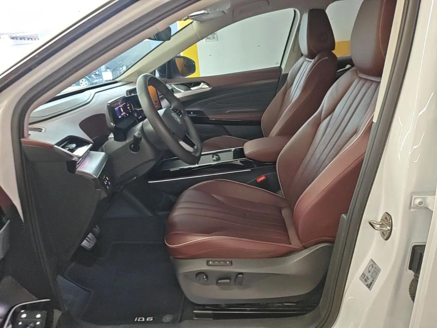 Volkswagen ID.6 X 2021 Pro Smart Long-Range Edition — миниатюра 17