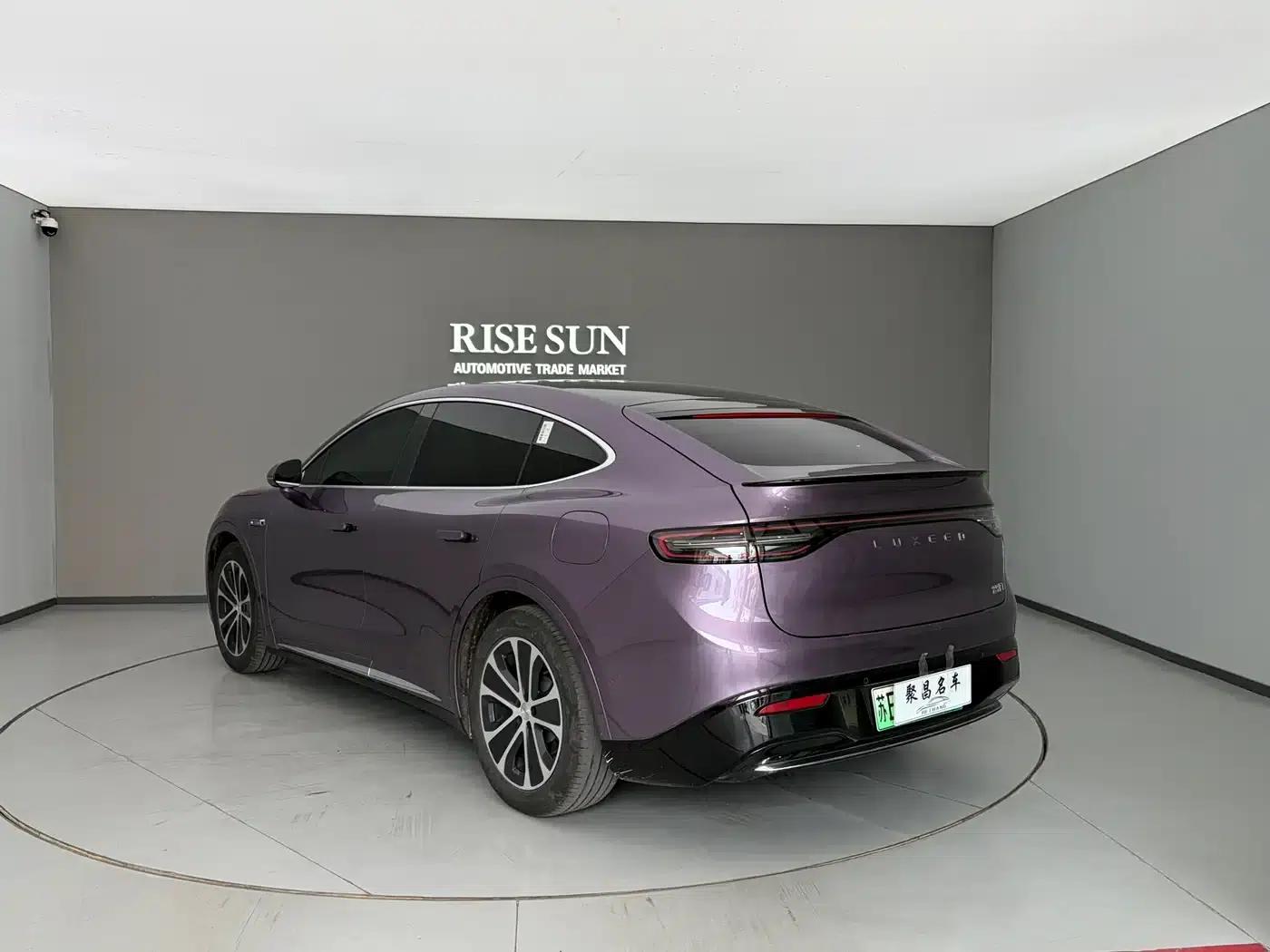 Zhijie R7 2024 Pure Electric 667km Pro — миниатюра 14