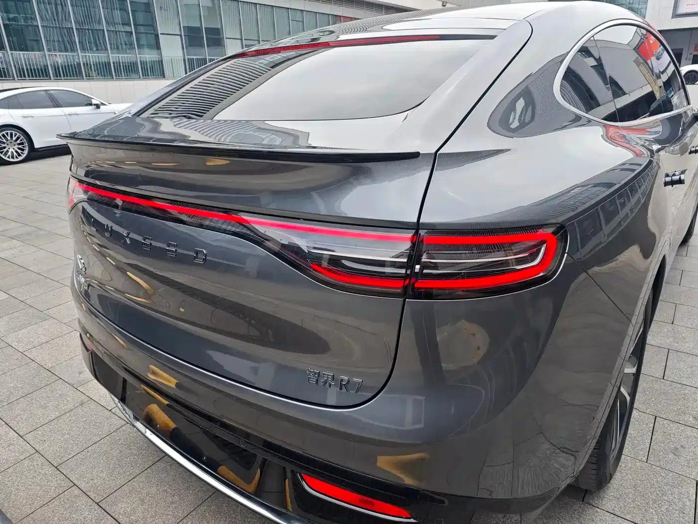 Zhijie R7 2024 Pure Electric 802km Max — миниатюра 9
