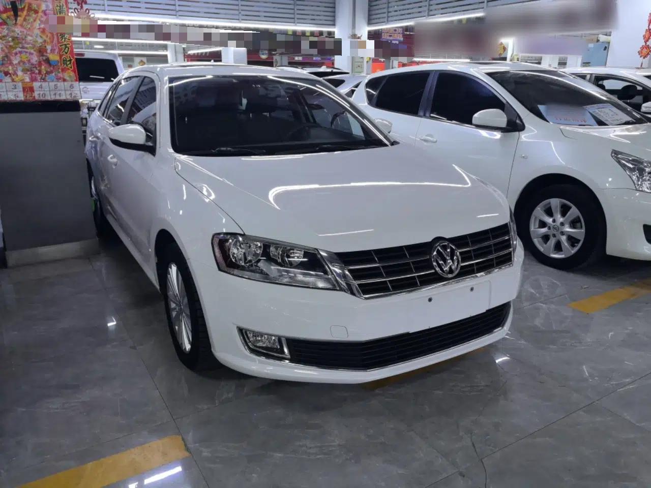 Volkswagen Gran Lavida 2013 1.6L Automatic Comfort Model — миниатюра 3