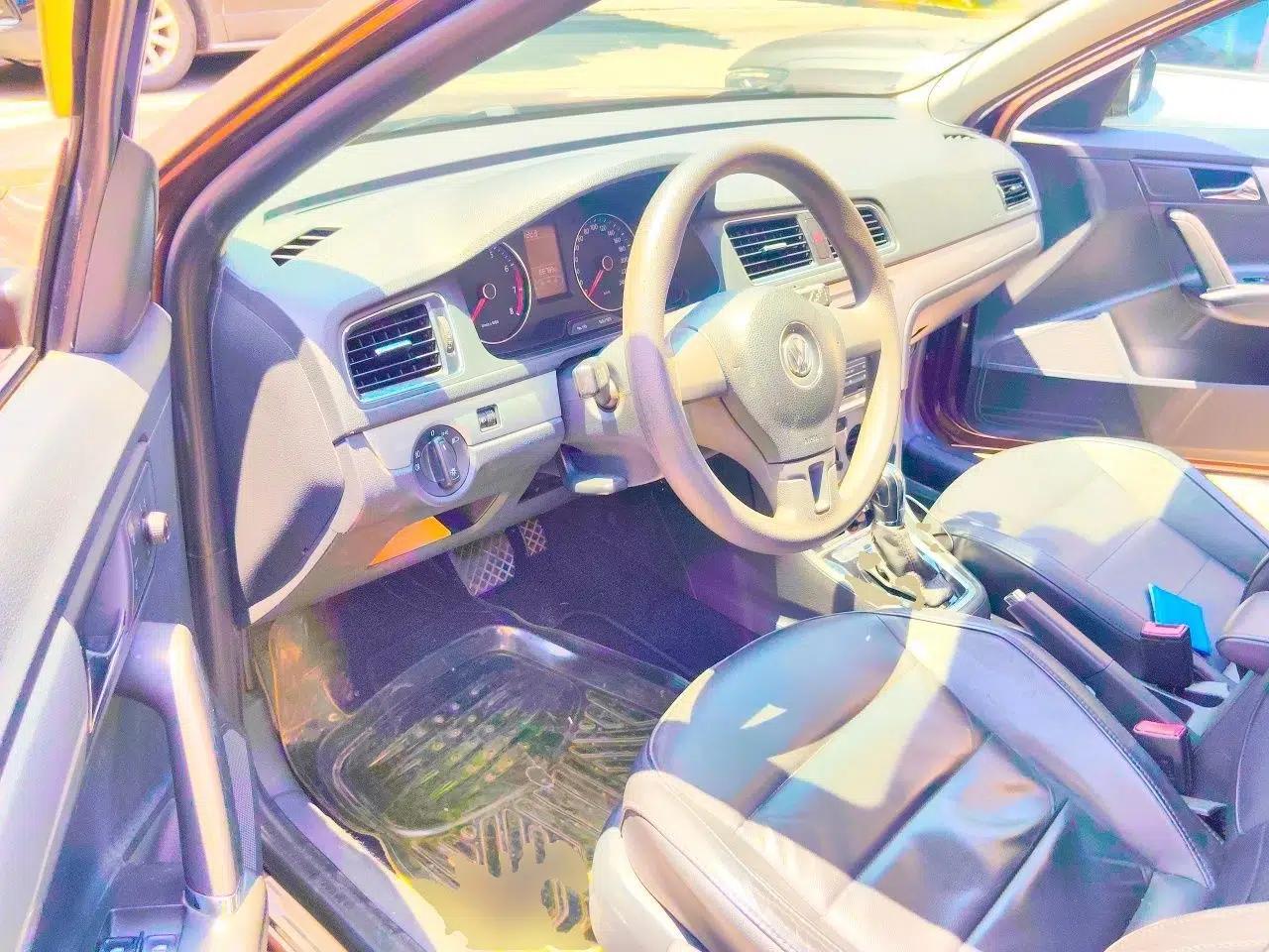 Volkswagen Gran Lavida 2013 1.6L Automatic Comfort Model — миниатюра 17