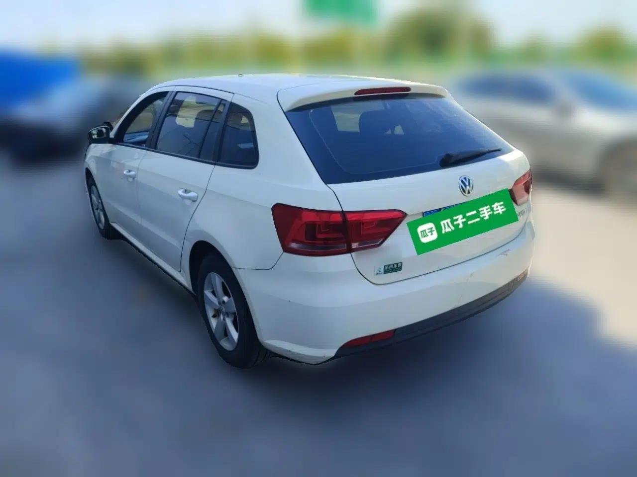 Volkswagen Gran Lavida 2013 1.6L Automatic Fashion Model — миниатюра 4