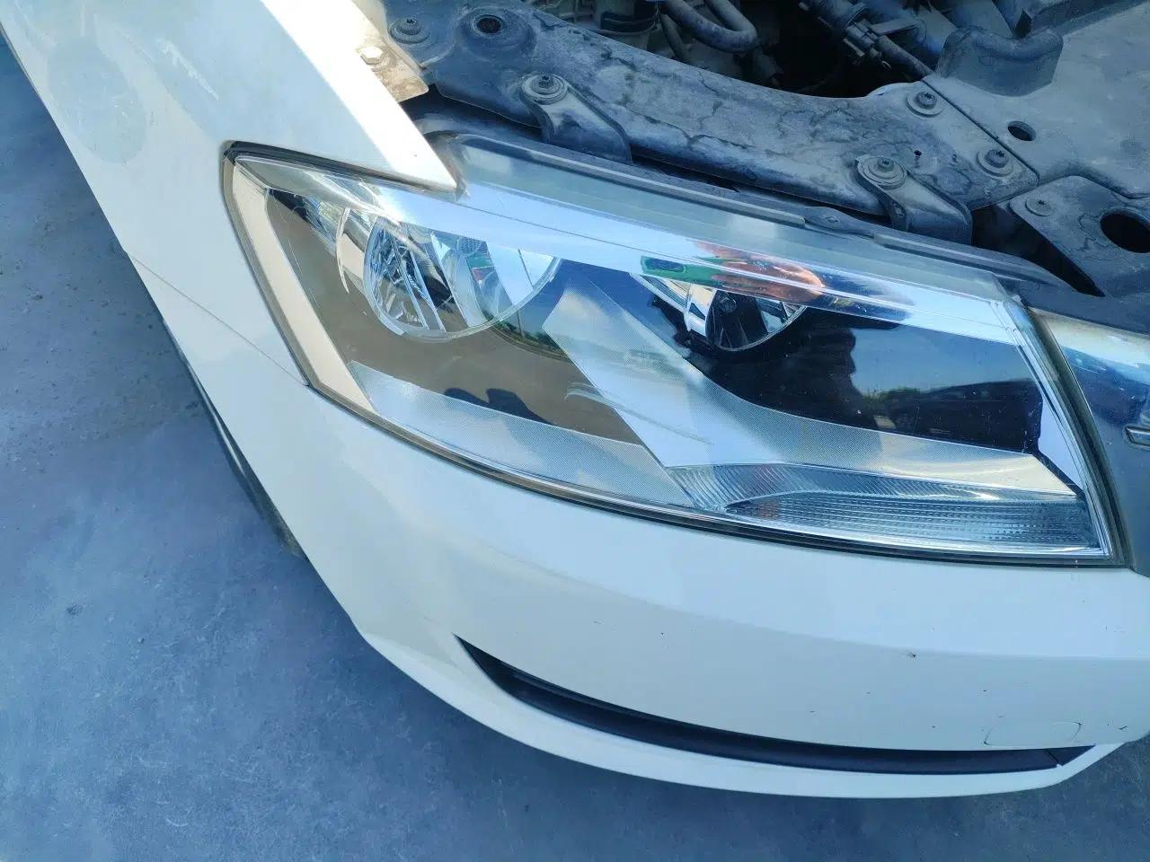 Volkswagen Gran Lavida 2013 1.6L Automatic Fashion Model — миниатюра 7