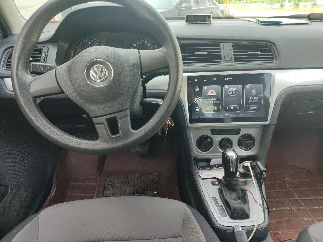 Volkswagen Gran Lavida 2013 1.6L Automatic Fashion Model — миниатюра 10
