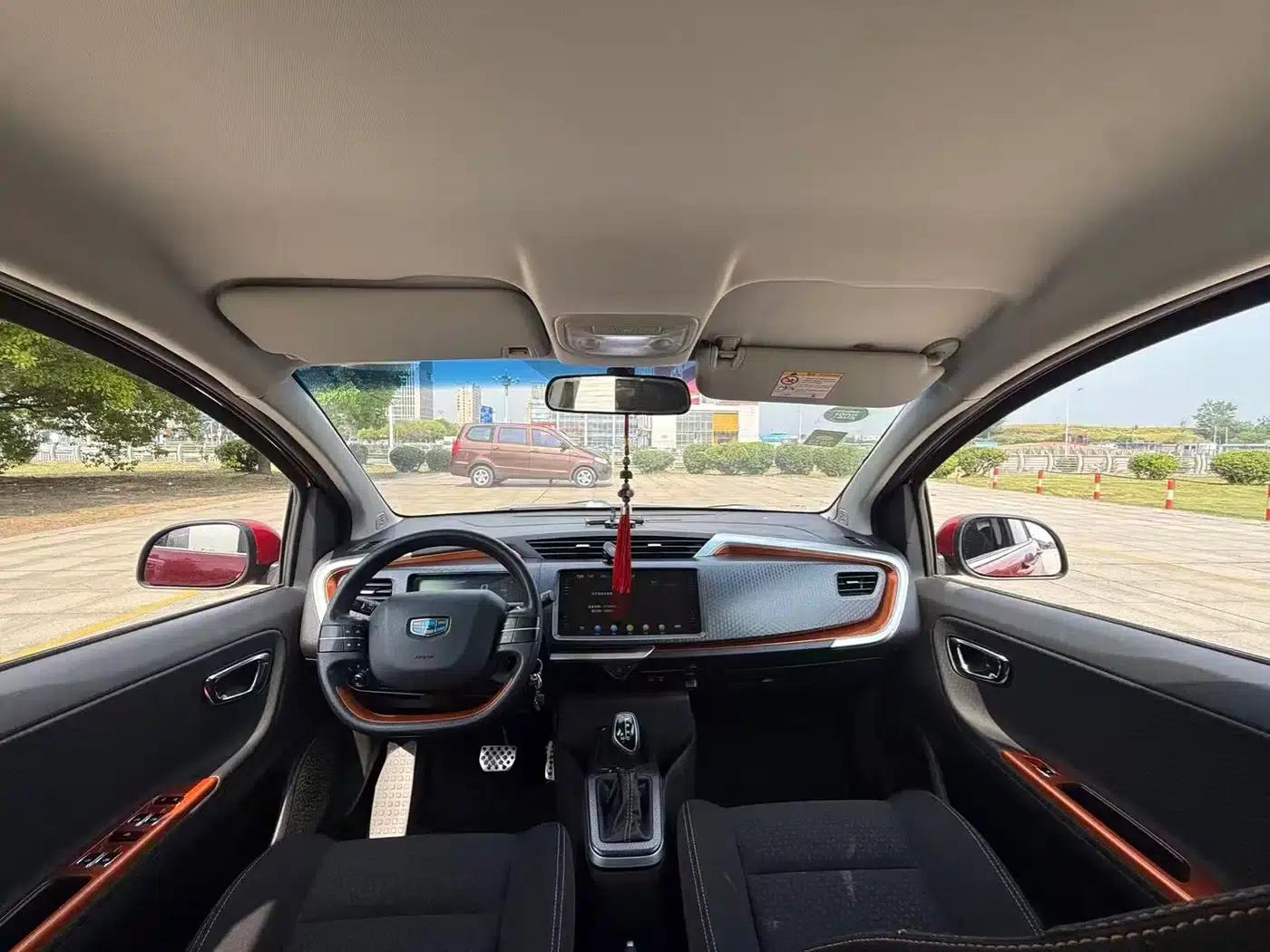 Geely Vision X1 2017 1.3L Automatic Fun Edition — миниатюра 5