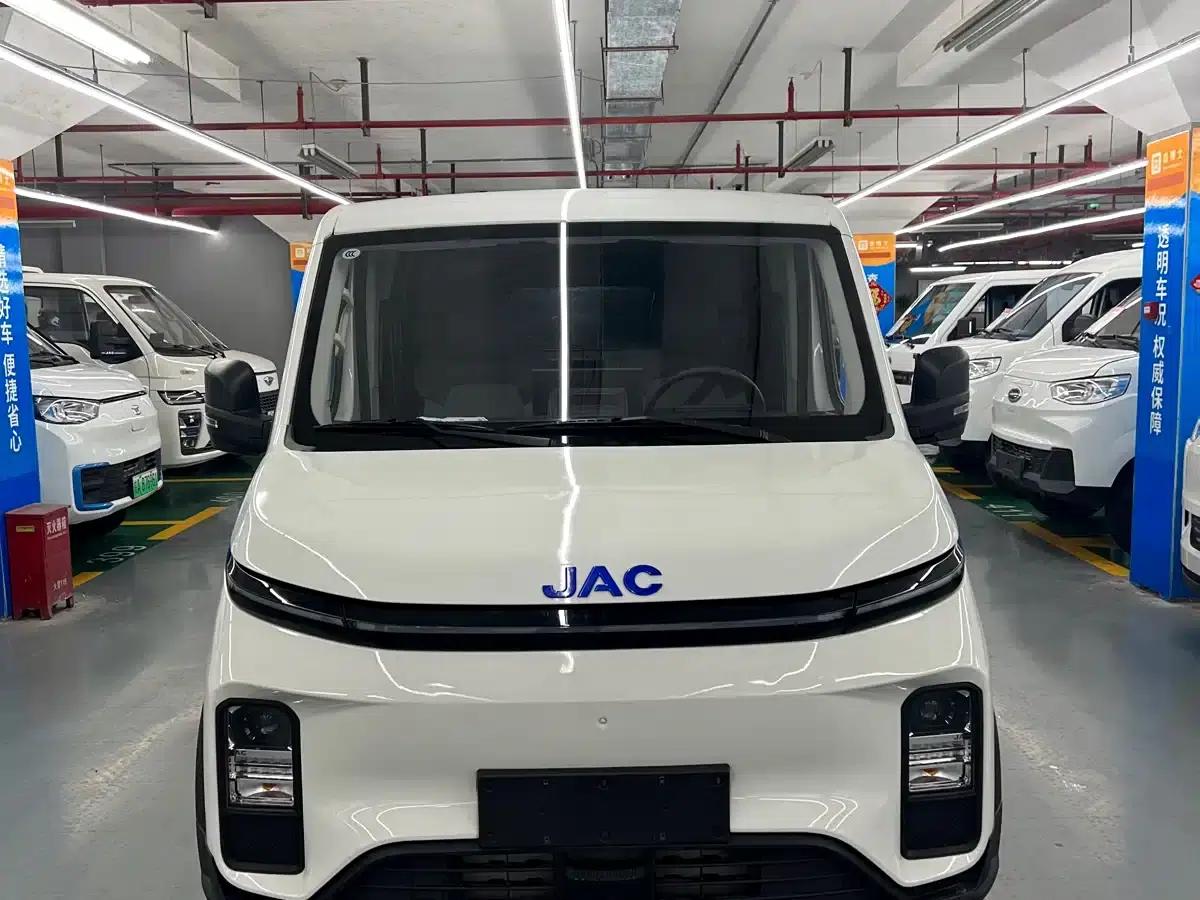 Van Loo 2024 V8 Explorer Edition CATL — миниатюра 2