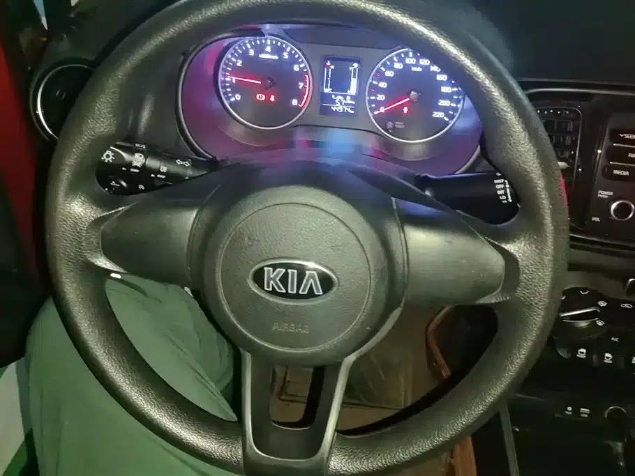 Kia K2 2017 1.4L Manual Smart Fashion Edition — миниатюра 15