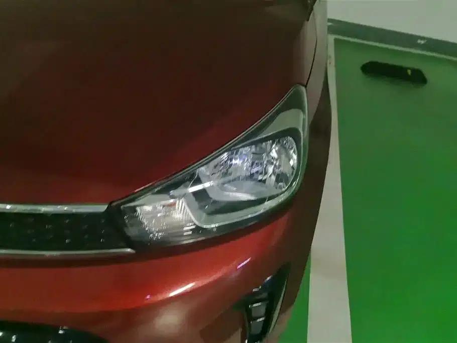 Kia K2 2017 1.4L Manual Smart Fashion Edition — миниатюра 5