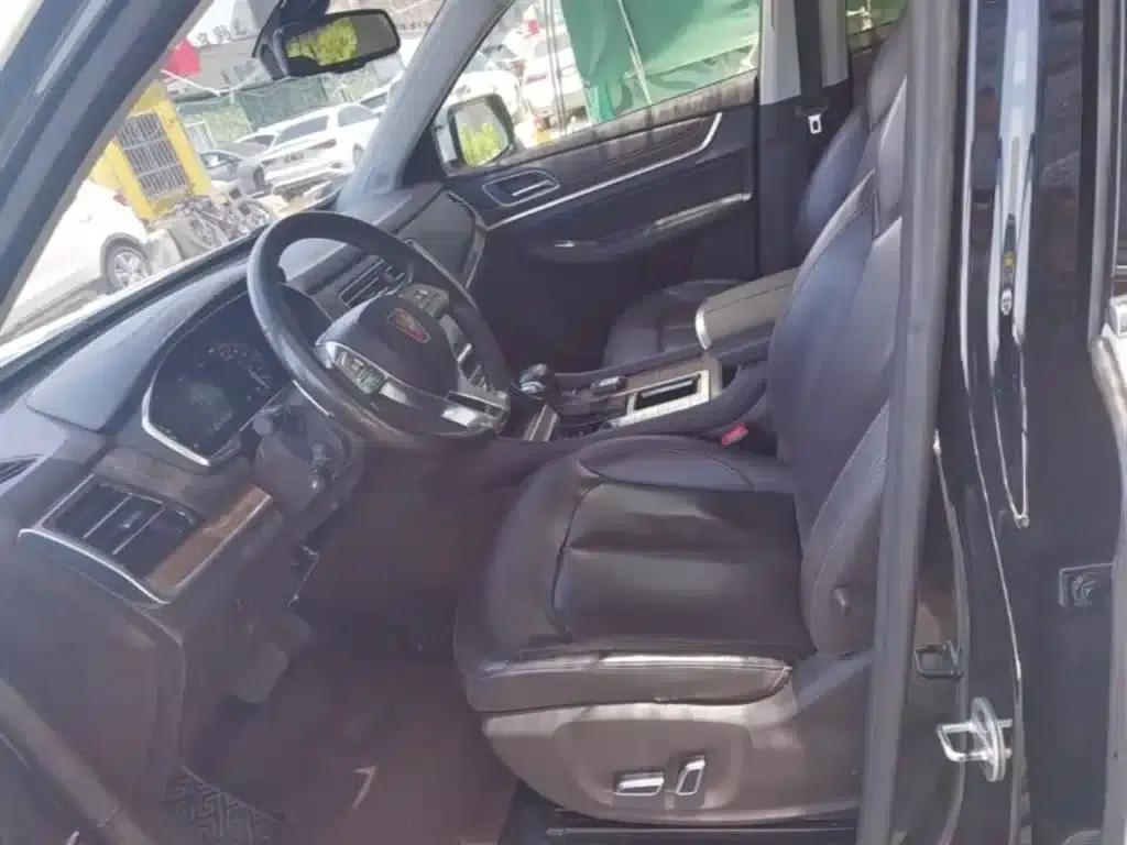 Roewe RX8 2019 30T Intelligent Internet Two-Wheel Drive Super Flagship Edition — миниатюра 11