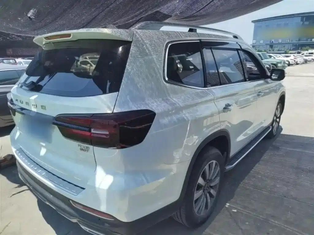 Roewe RX8 2019 30T Intelligent Internet Two-Wheel Drive Super Flagship Edition — миниатюра 5