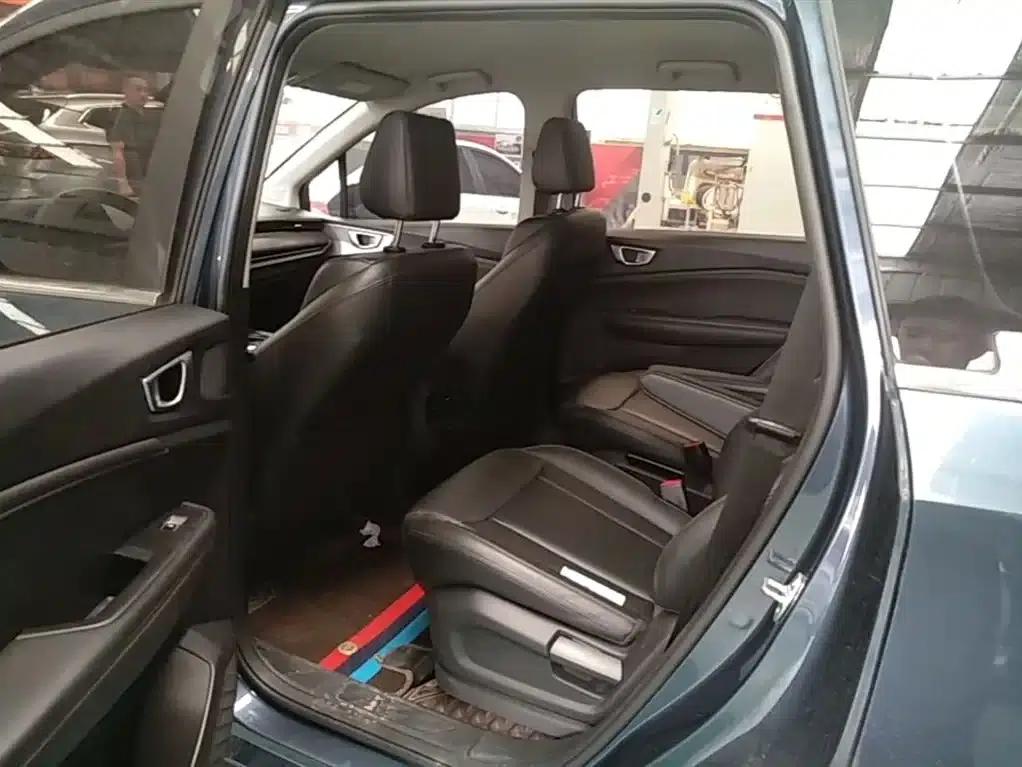 Wuling Jiachen 2022 1.5T CVT Smart Luxury Edition — миниатюра 17