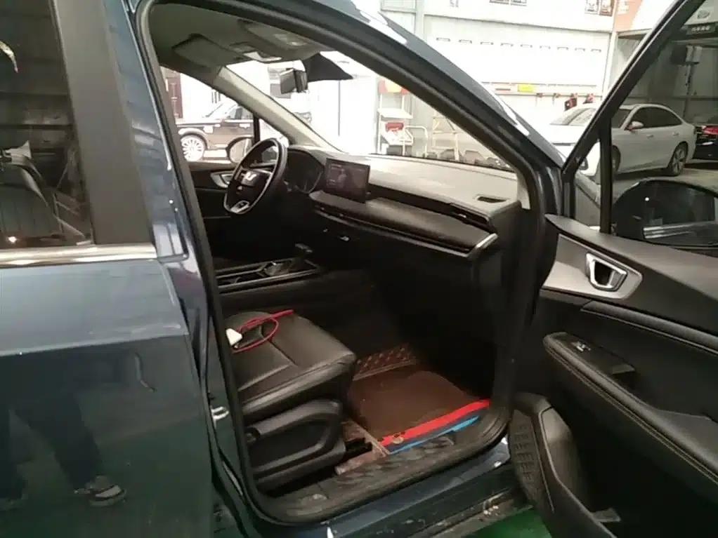 Wuling Jiachen 2022 1.5T CVT Smart Luxury Edition — миниатюра 25