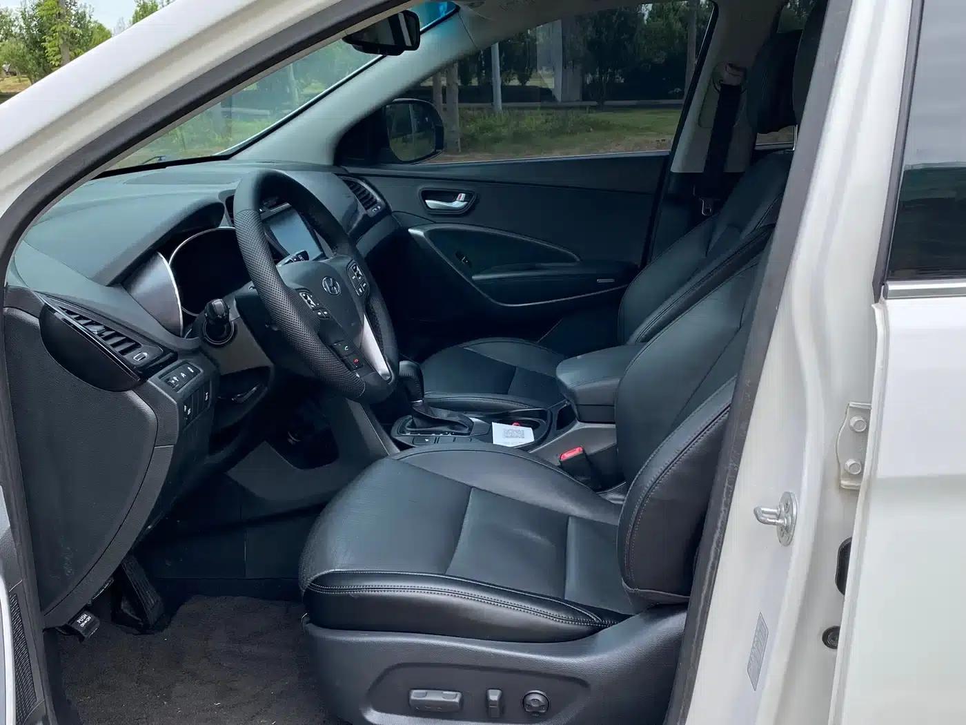 Geely Grand Hyatt 2013 3.0L 7-seater 4WD Comfort Edition — миниатюра 3