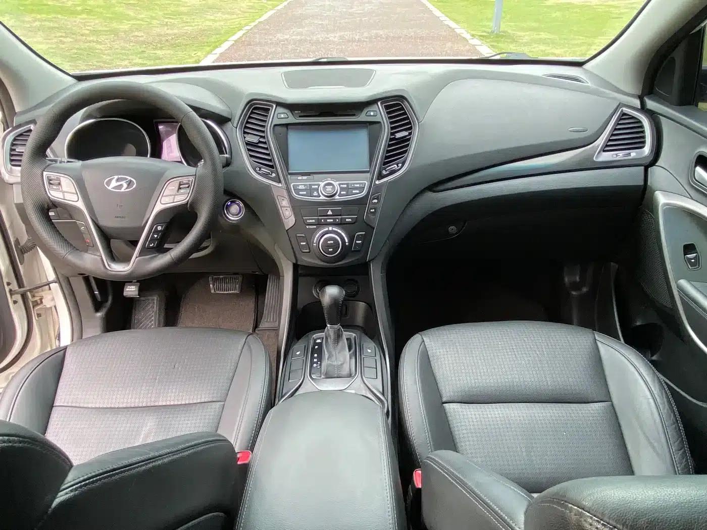 Geely Grand Hyatt 2013 3.0L 7-seater 4WD Comfort Edition — миниатюра 5
