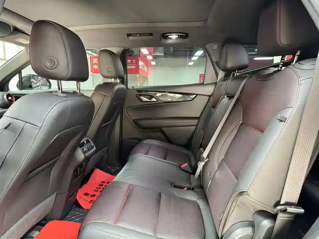 Blazer 2020 RS 650T Twin-Clutch AWD 7-Seater Sport Edition — миниатюра 8