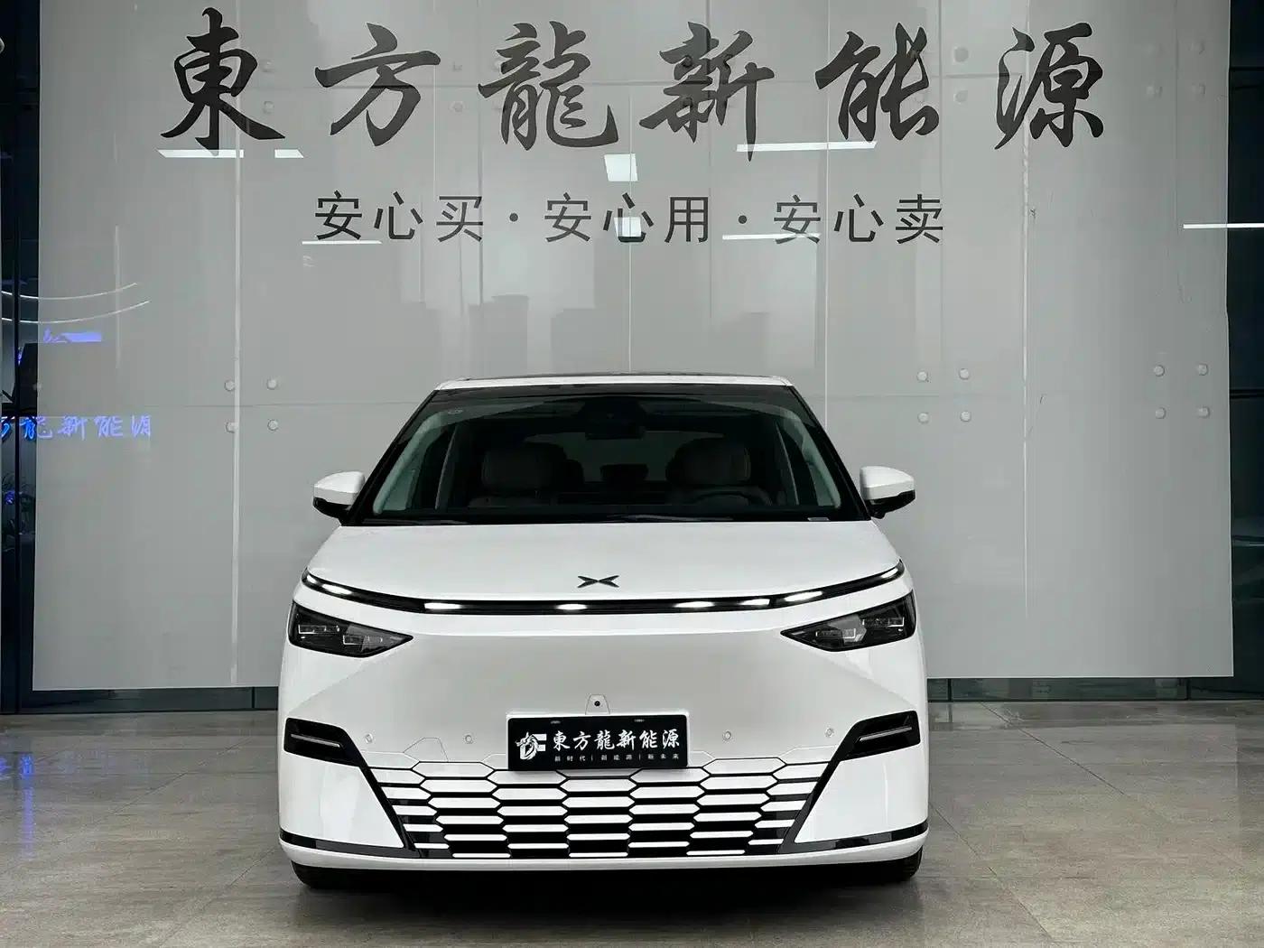 XPeng X9 2024 Model: 702kWh Ultra-Long Range (Max) — миниатюра 2