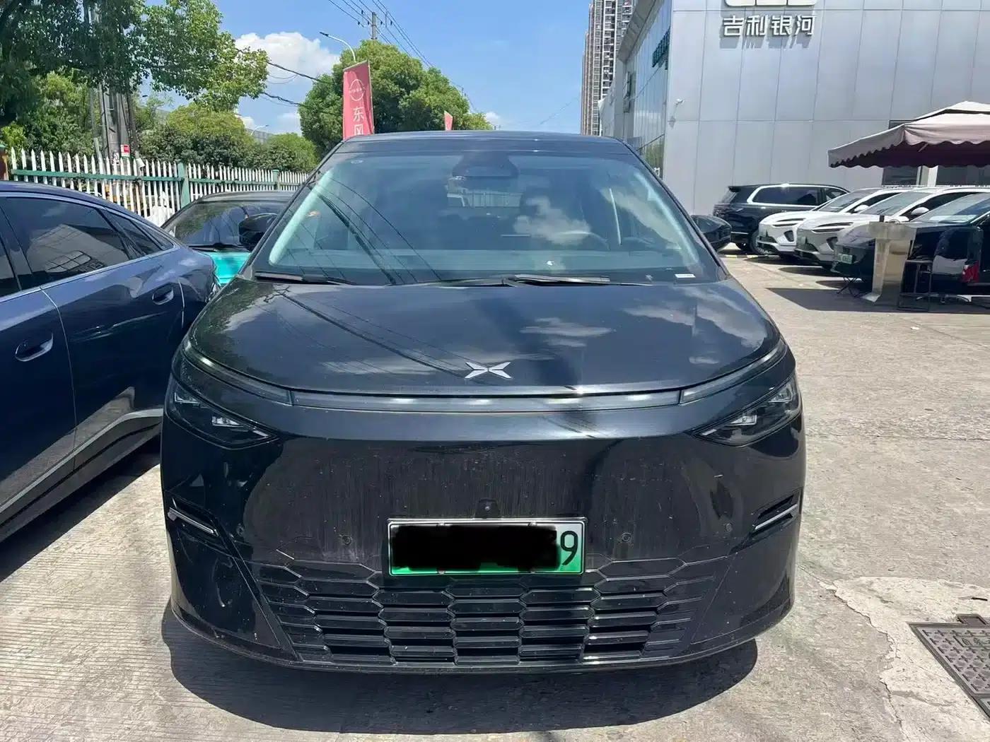 XPeng X9 2025 Pure Electric 650km Long Range Max — миниатюра 2