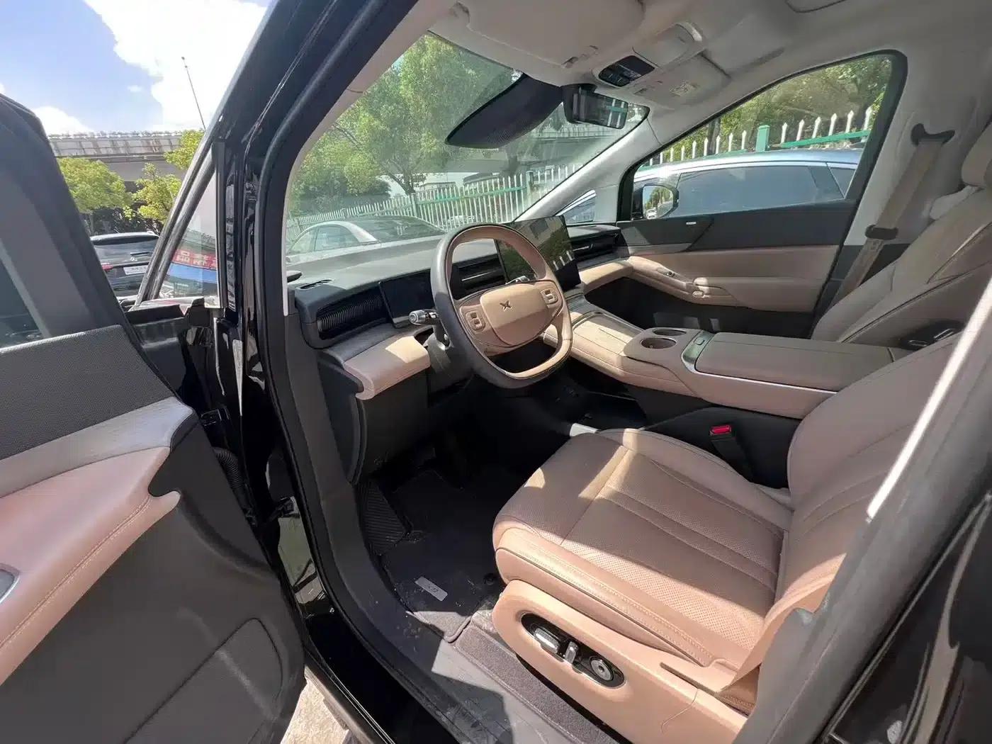 XPeng X9 2025 Pure Electric 650km Long Range Max — миниатюра 4