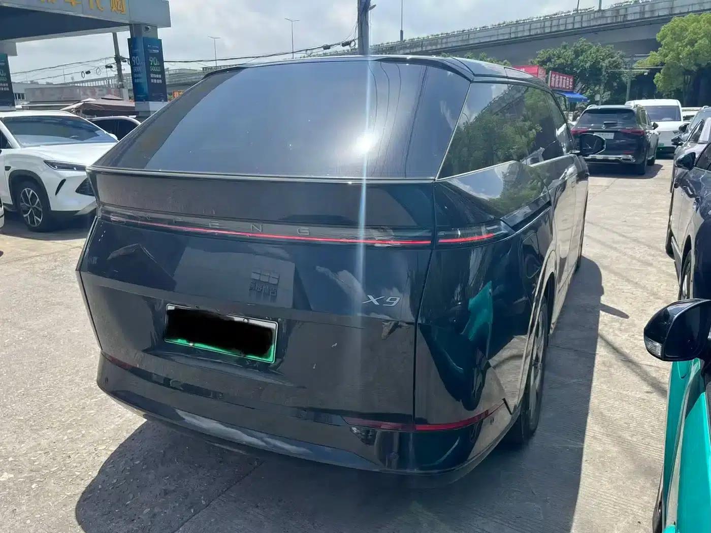 XPeng X9 2025 Pure Electric 650km Long Range Max — миниатюра 7