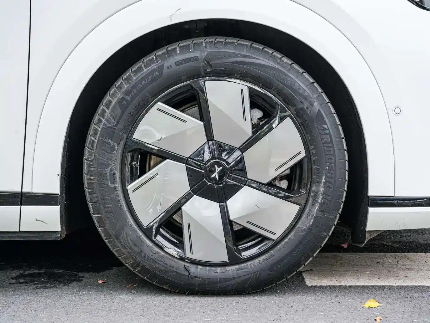 XPeng X9 2024 Model: 702kWh Ultra-Long Range (Max) — миниатюра 22
