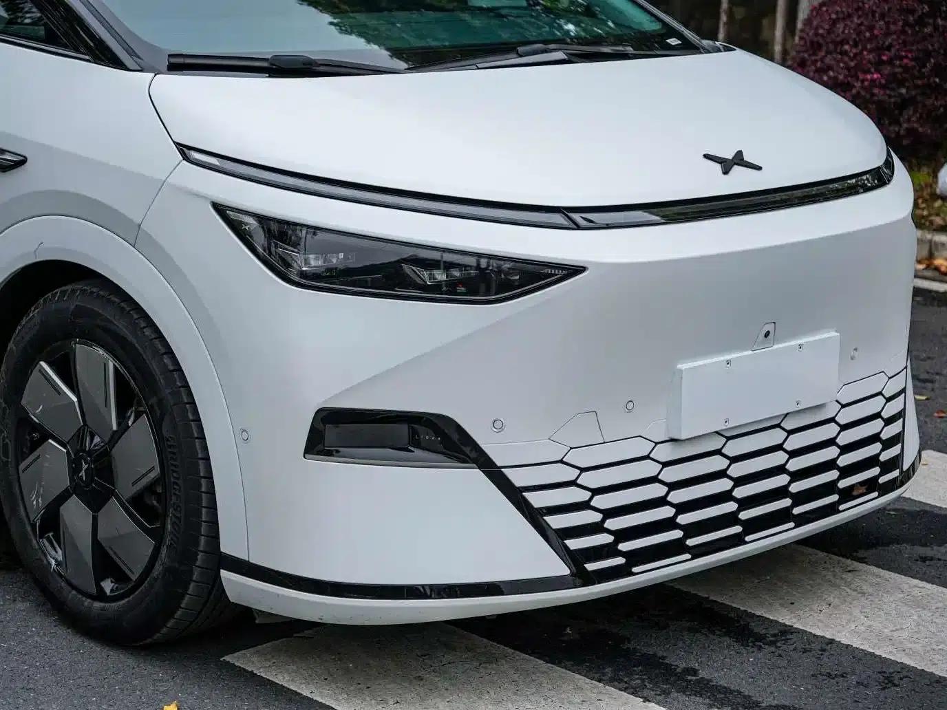 XPeng X9 2024 Model: 702kWh Ultra-Long Range (Max) — миниатюра 7