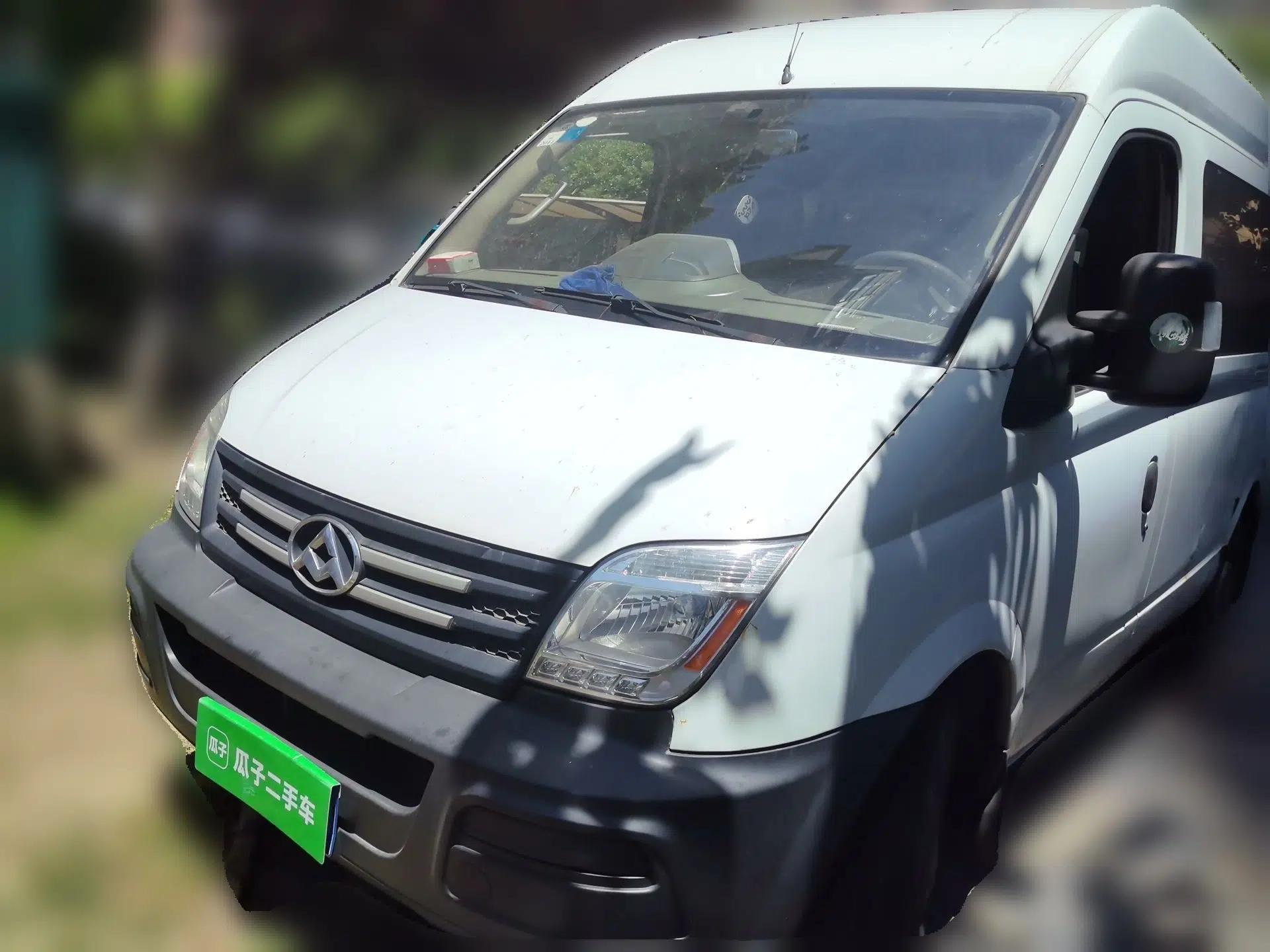 SAIC MAXUS Xintu V80 2012 2.5T Mid-Roof Value-Added Logistics Version E — миниатюра 1