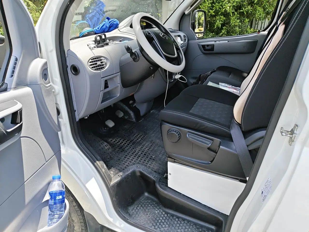 SAIC MAXUS Xintu V80 2021 2.0T Manual Classic Aoyuntong Long Wheelbase Mid-Roof 6/7/8/9-Seater — миниатюра 19