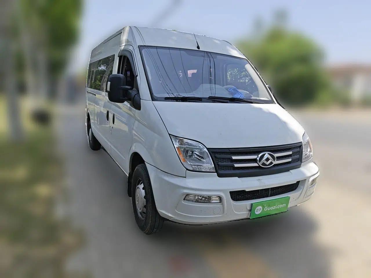 SAIC MAXUS Xintu V80 2021 2.0T Manual Classic Aoyuntong Long Wheelbase Mid-Roof 6/7/8/9-Seater — миниатюра 3