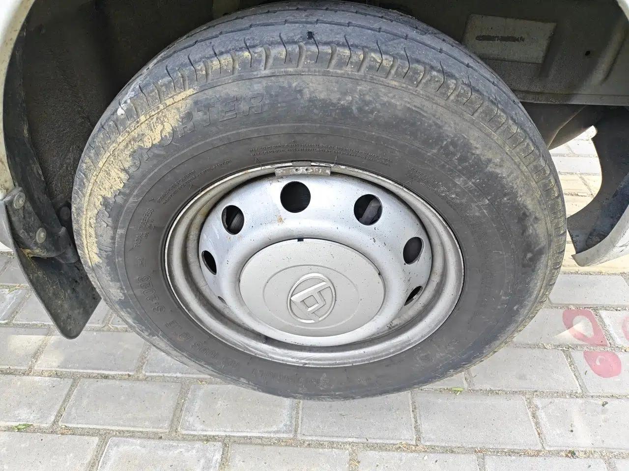 SAIC MAXUS Xintu V80 2021 2.0T Manual Classic Aoyuntong Long Wheelbase Mid-Roof 6/7/8/9-Seater — миниатюра 8