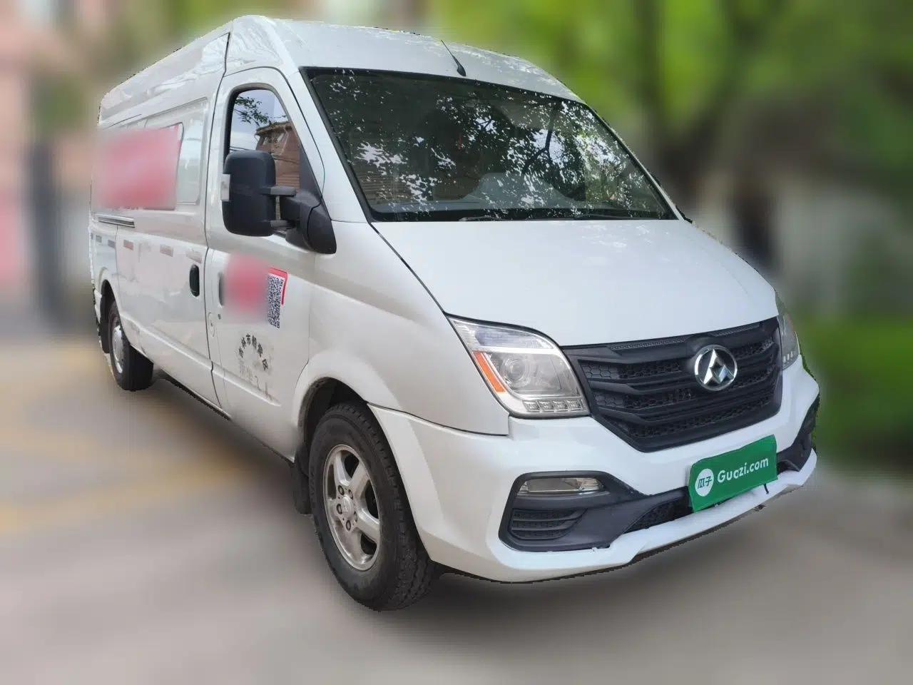 SAIC MAXUS Xintu V80 2018 2.5T 6-speed manual van long-wheelbase mid-roof 2-3 seats — миниатюра 3