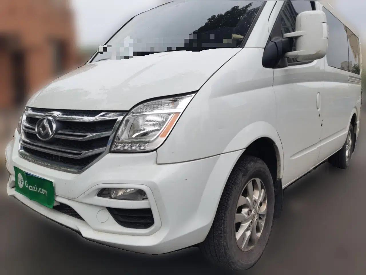 SAIC MAXUS Xintu V80 2023 2.0T PLUS AMT City Edition Short Wheelbase Ultra-Low Roof 5/6-Seater — миниатюра 1